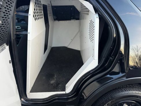 Used 2016 Ford Explorer 4WD Police Interceptor image 19