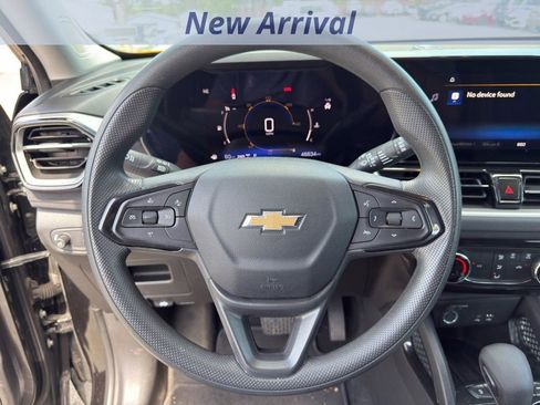 Used 2025 Chevrolet TrailBlazer LT image 11