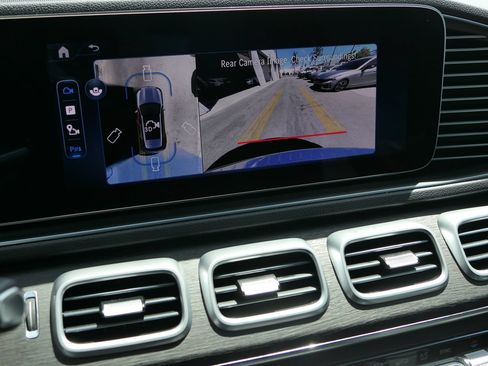 Used 2025 Mercedes-Benz GLE 450 4MATIC image 19