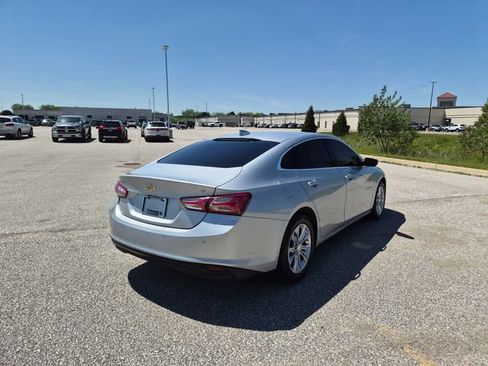 Used 2021 Chevrolet Malibu LT FWD image 5