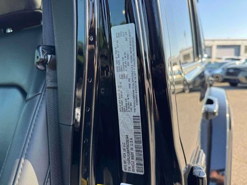Used 2024 Jeep Wrangler High Altitude AWD/4WD image 13