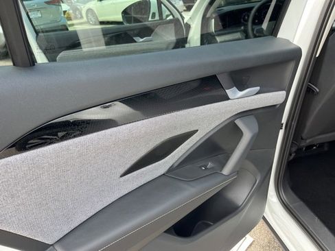 New 2025 Volkswagen Tiguan S image 11