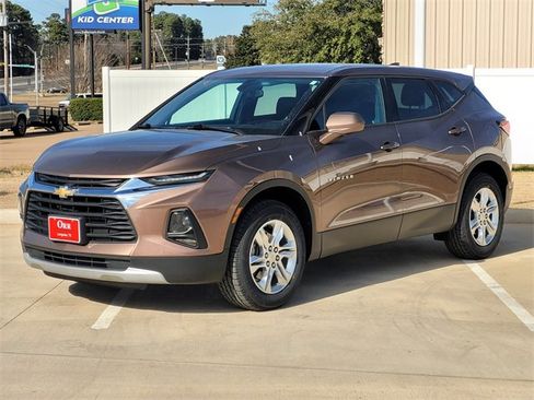 Used 2019 Chevrolet Blazer LT image 3