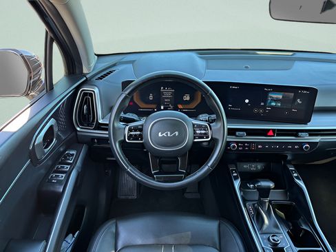 Used 2024 Kia Sorento S AWD/4WD image 8