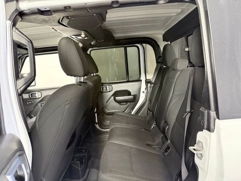 Used 2021 Jeep Gladiator Sport image 22