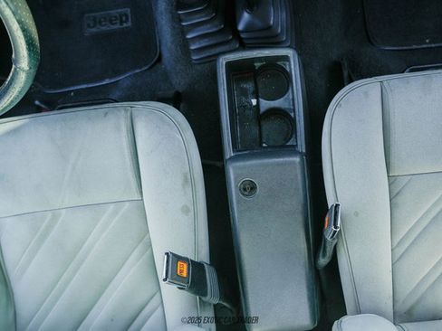 Used 1991 Jeep Wrangler Renegade AWD/4WD image 56