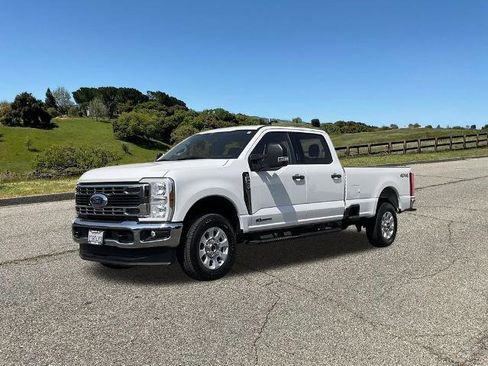 Certified 2024 Ford F250 XLT image 2