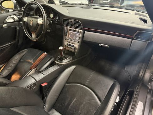 Used 2006 Porsche 911 Carrera RWD image 25