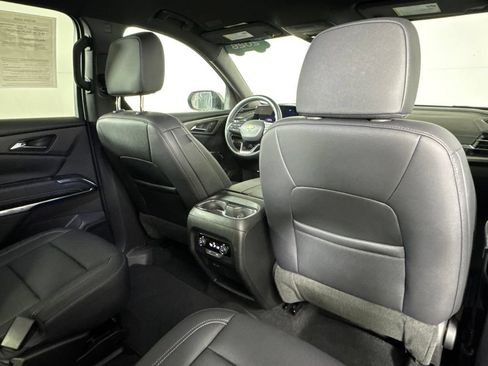 Certified 2026 Chevrolet Traverse LT AWD/4WD image 37