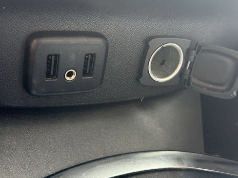 Used 2018 Chevrolet Malibu LT w/ Leather Package FWD image 32