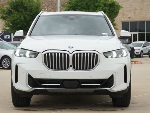 Used 2026 BMW X5 xDrive40i AWD/4WD image 2