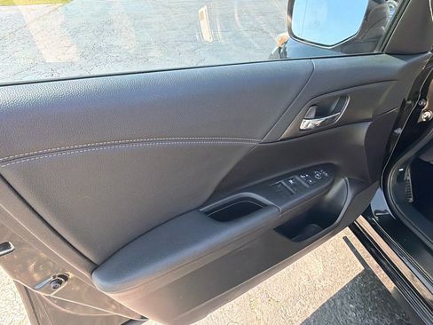 Used 2017 Honda Accord Sport image 11