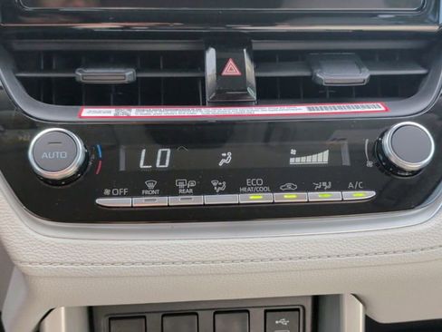 Used 2024 Toyota Corolla Cross LE FWD image 25