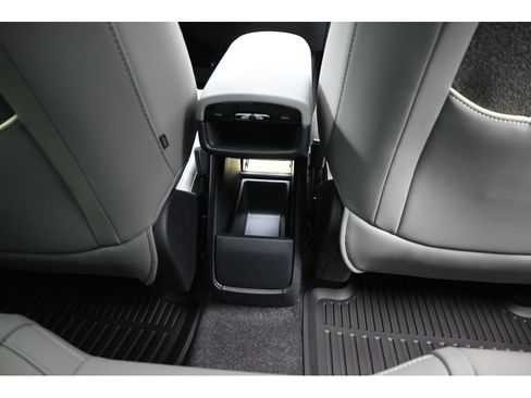 New 2026 Volvo EX30 Plus w/ Protection Package Premier AWD/4WD image 16