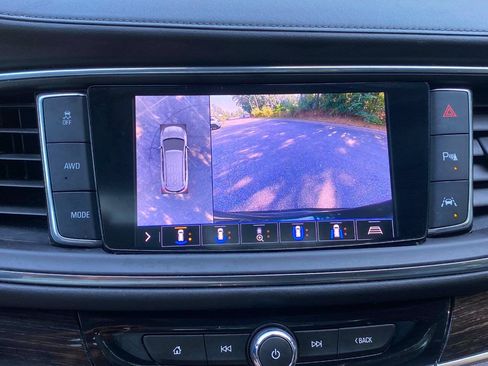 Used 2020 Buick Enclave Avenir w/ Avenir Technology Package AWD/4WD image 33