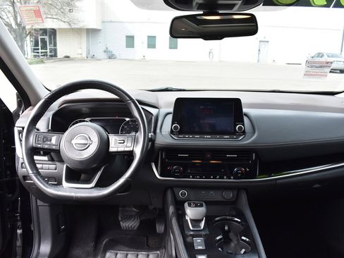 Used 2023 Nissan Rogue SL image 32