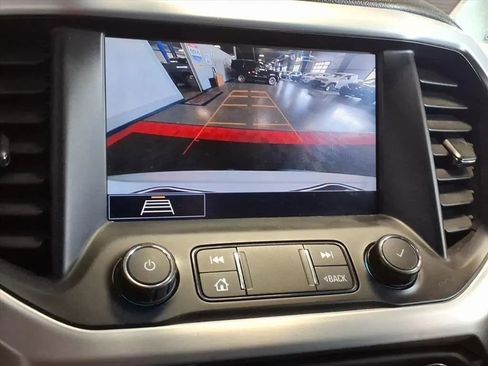 Used 2020 GMC Acadia SLT AWD/4WD image 22