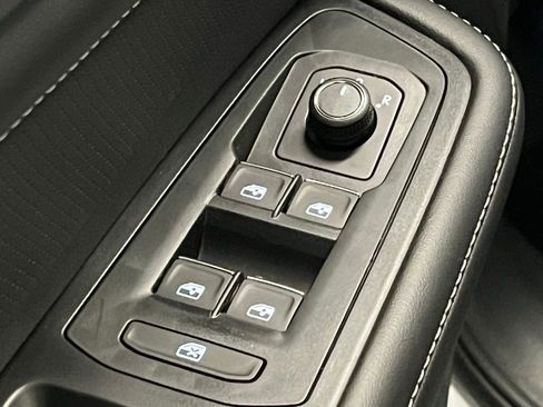 New 2026 Volkswagen Atlas Cross Sport SE AWD/4WD image 17