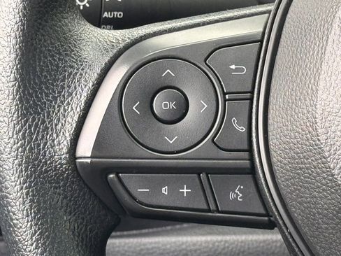 Used 2025 Toyota Corolla LE image 16