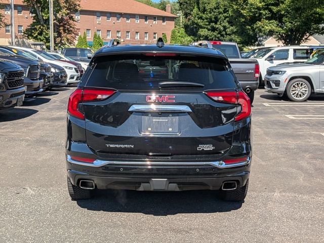 Used 2020 GMC Terrain Denali w/ Denali Premium Package AWD/4WD image 4
