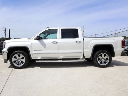 Used 2018 GMC Sierra 1500 SLT AWD/4WD image 3