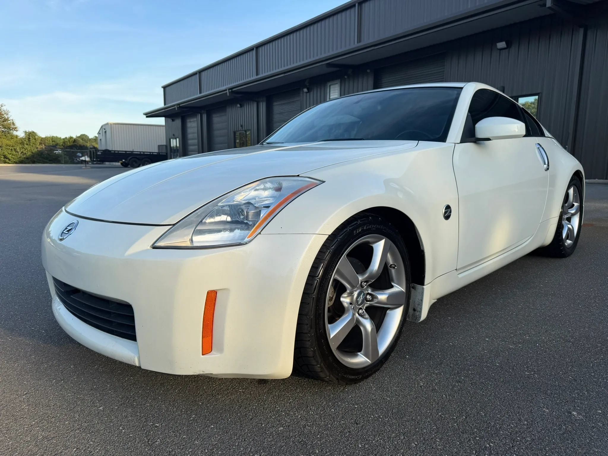 Used 2003 Nissan 350Z Coupe RWD image 3