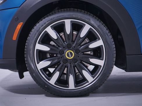 Used 2023 MINI Cooper SE image 2