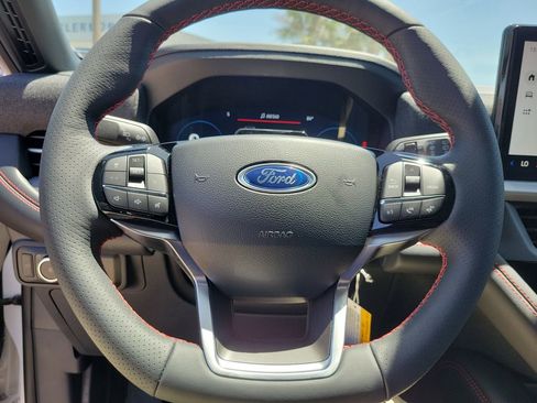 New 2026 Ford Explorer ST-Line w/ ST-Line Street Pack image 18