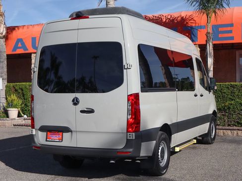 Used 2021 Mercedes-Benz Sprinter 2500 image 9