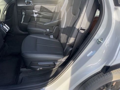 Certified 2022 Kia Sorento SX FWD image 13