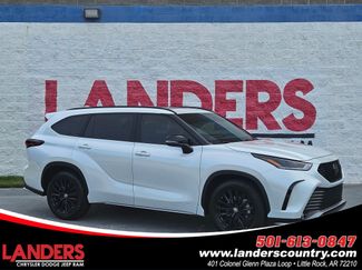 Used 2024 Toyota Highlander XSE FWD video 1