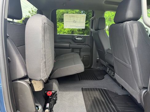 New 2026 Chevrolet Silverado 2500 Custom w/ Custom Value Package AWD/4WD image 15