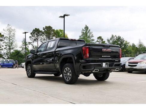 Used 2024 GMC Sierra 1500 AT4 w/ Technology Package image 2