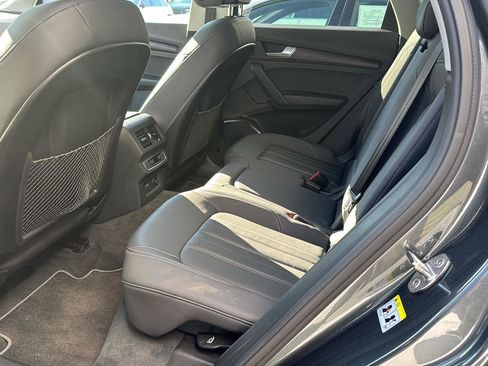 Used 2023 Audi Q5 2.0T Premium w/ Convenience Package image 15