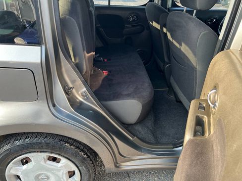 Used 2012 Nissan Cube 1.8 S w/ Interior Designer Pkg FWD image 24