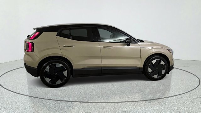 New 2026 Volvo EX30 Ultra w/ Protection Package AWD/4WD image 8