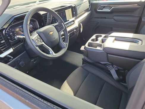 New 2026 Chevrolet Silverado 1500 LT image 3