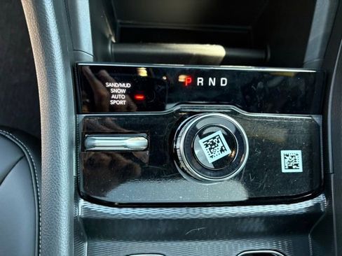 New 2025 Jeep Grand Cherokee Limited w/ Black Appearance Package image 23