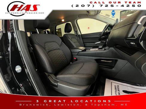 Used 2024 Nissan Pathfinder SV AWD/4WD image 11