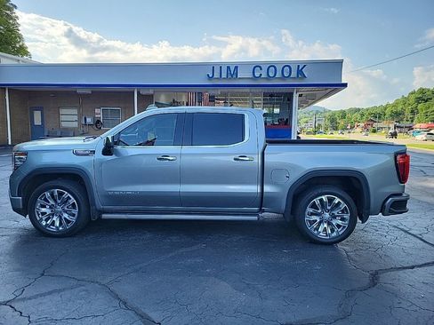 Certified 2023 GMC Sierra 1500 Denali w/ Denali Reserve Package AWD/4WD image 12