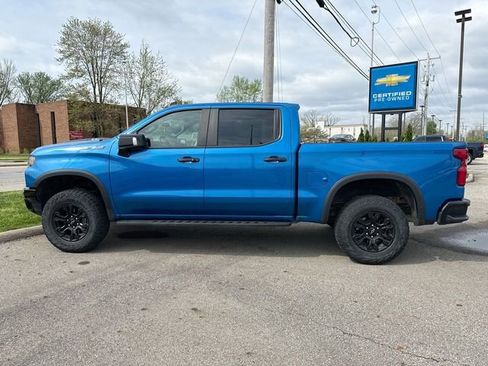 Used 2022 Chevrolet Silverado 1500 ZR2 w/ Technology Package image 2