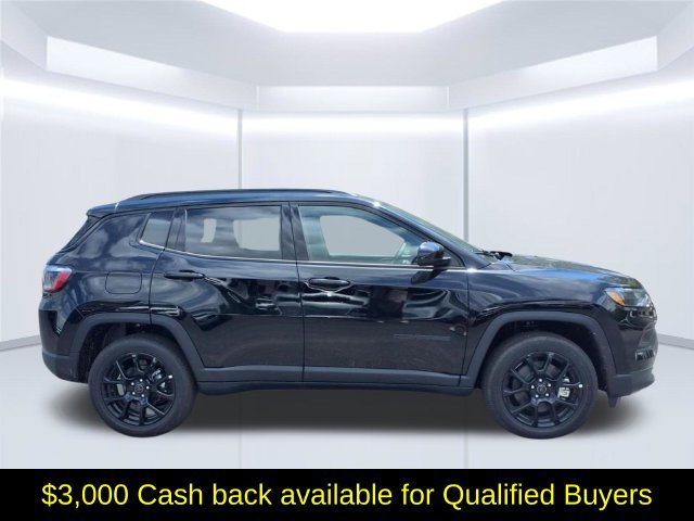 New 2026 Jeep Compass Latitude AWD/4WD image 2
