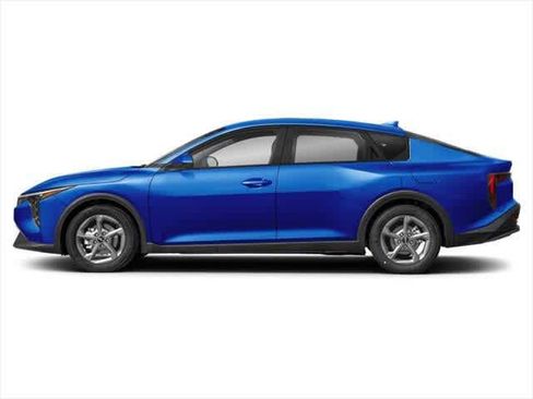 Used 2025 Kia K4 FWD image 3