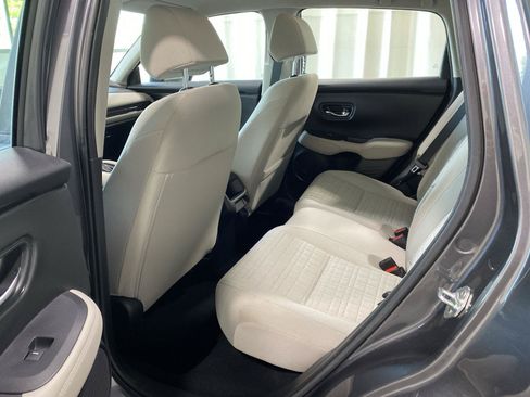 Used 2023 Honda HR-V LX image 15