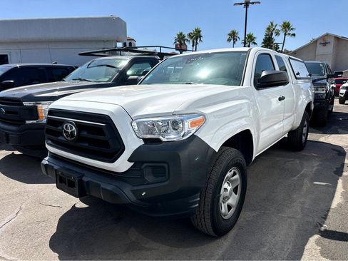 Used 2022 Toyota Tacoma SR RWD image 4