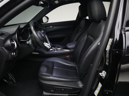 Used 2022 Alfa Romeo Stelvio Ti AWD/4WD image 14