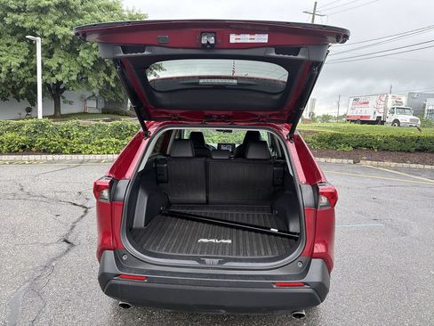 Used 2019 Toyota RAV4 XLE Premium w/ Cold Weather Package AWD/4WD image 27