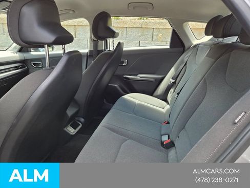 Used 2025 Kia K4 FWD image 4