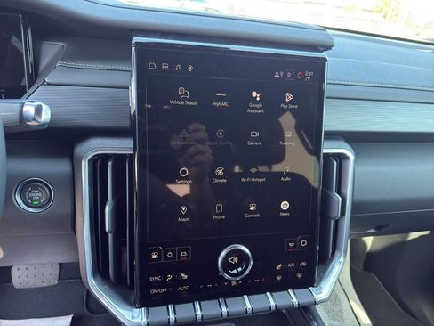 New 2026 GMC Acadia Elevation w/ Elevation Premium Package FWD image 15