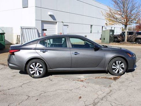 New 2025 Nissan Altima 2.5 S image 8